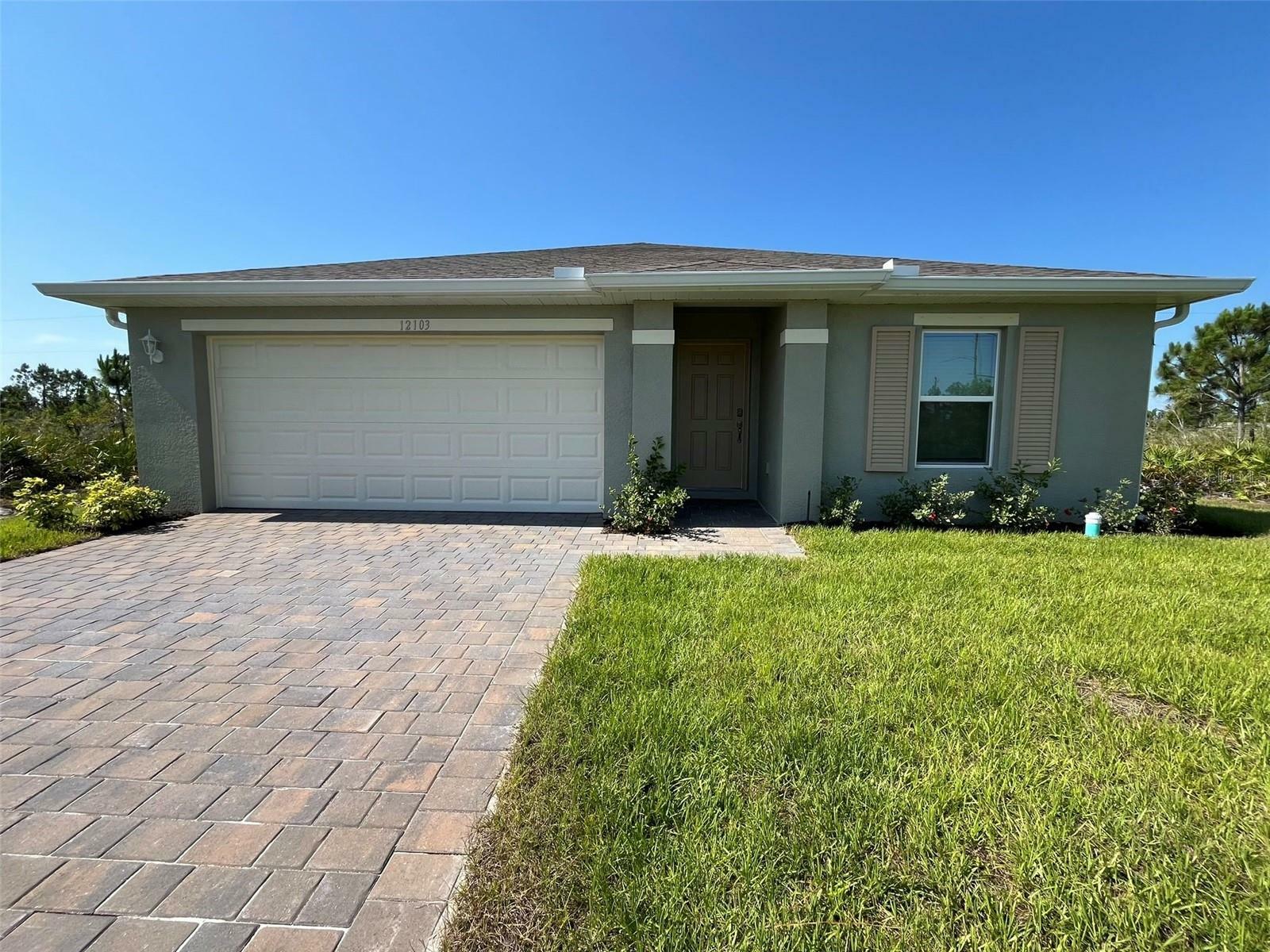 Property Photo:  12103 Alumna Avenue  FL 33981 