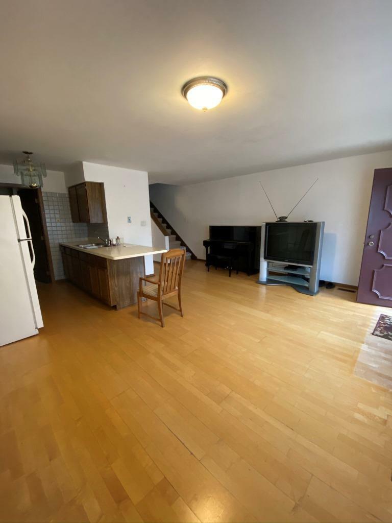 Property Photo:  345 W 30th Place  IL 60616 