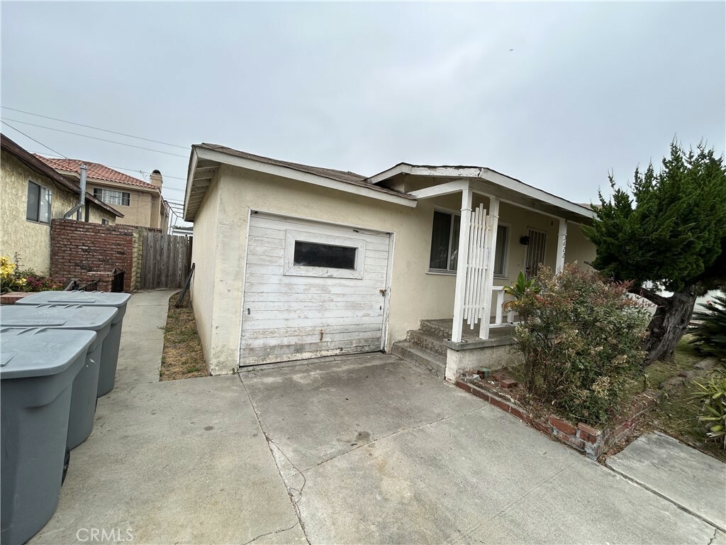 Property Photo:  3622 W 171st Street  CA 90504 