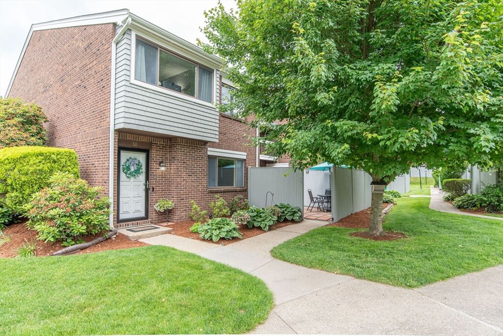 Property Photo:  50 Laurelwood Dr 50  MA 02072 