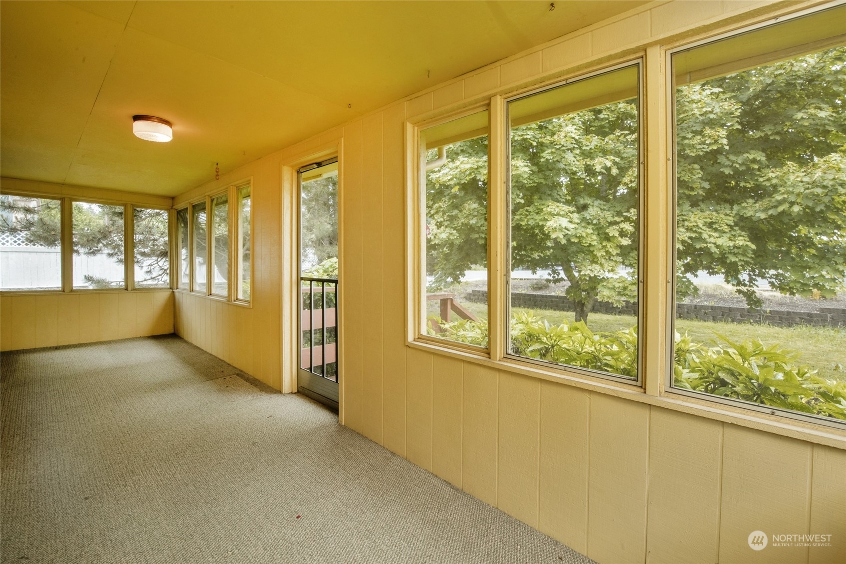 Property Photo:  24029 Roberts Drive  WA 98010 