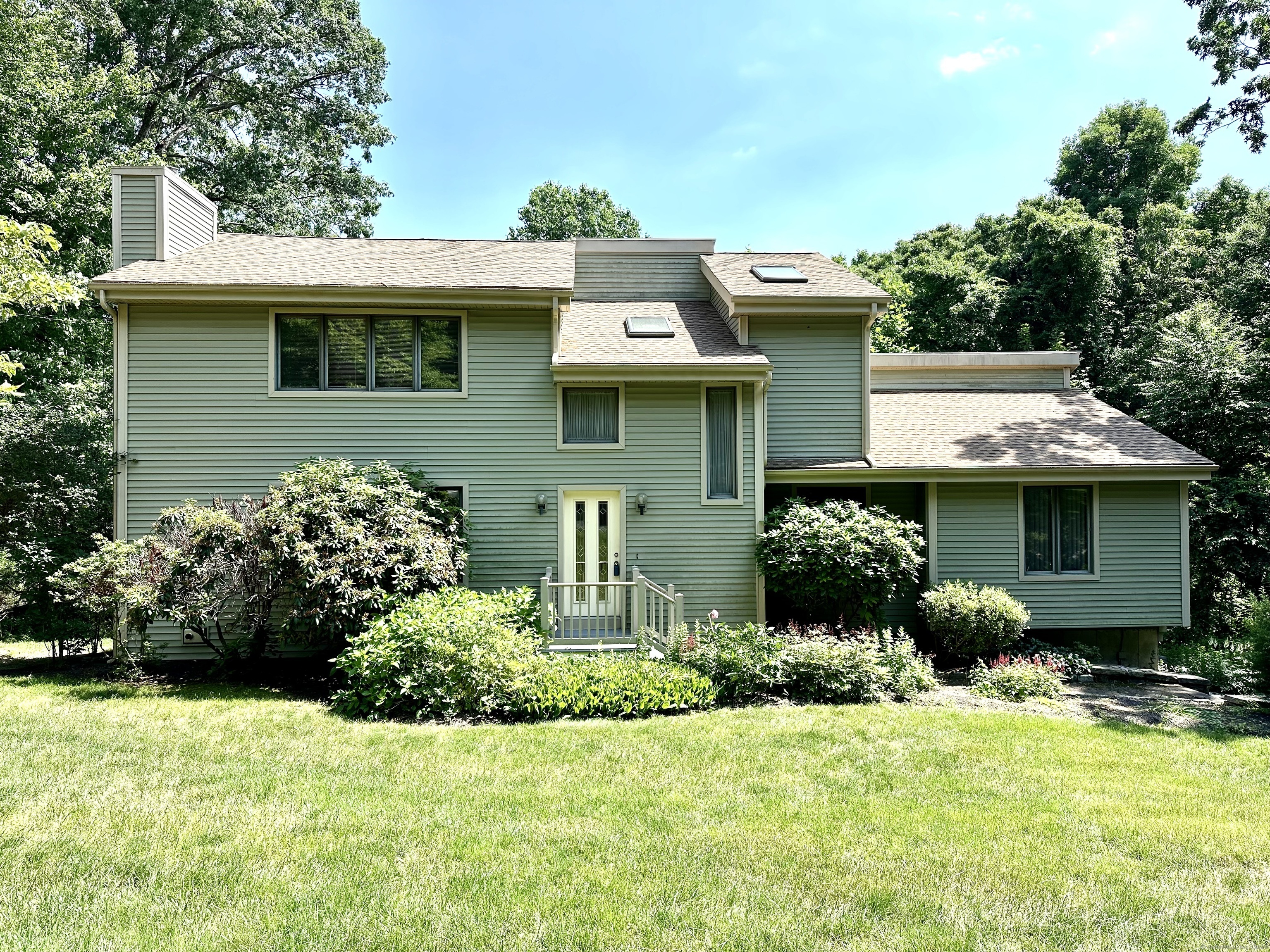 Property Photo: 10 Old Orchard Road CT 06484