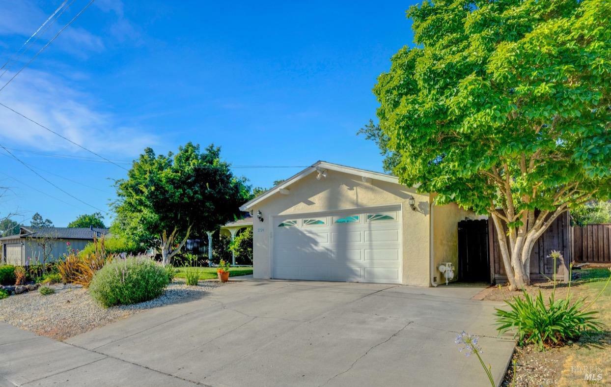 2220 Olympic Drive  Martinez CA 94553 photo