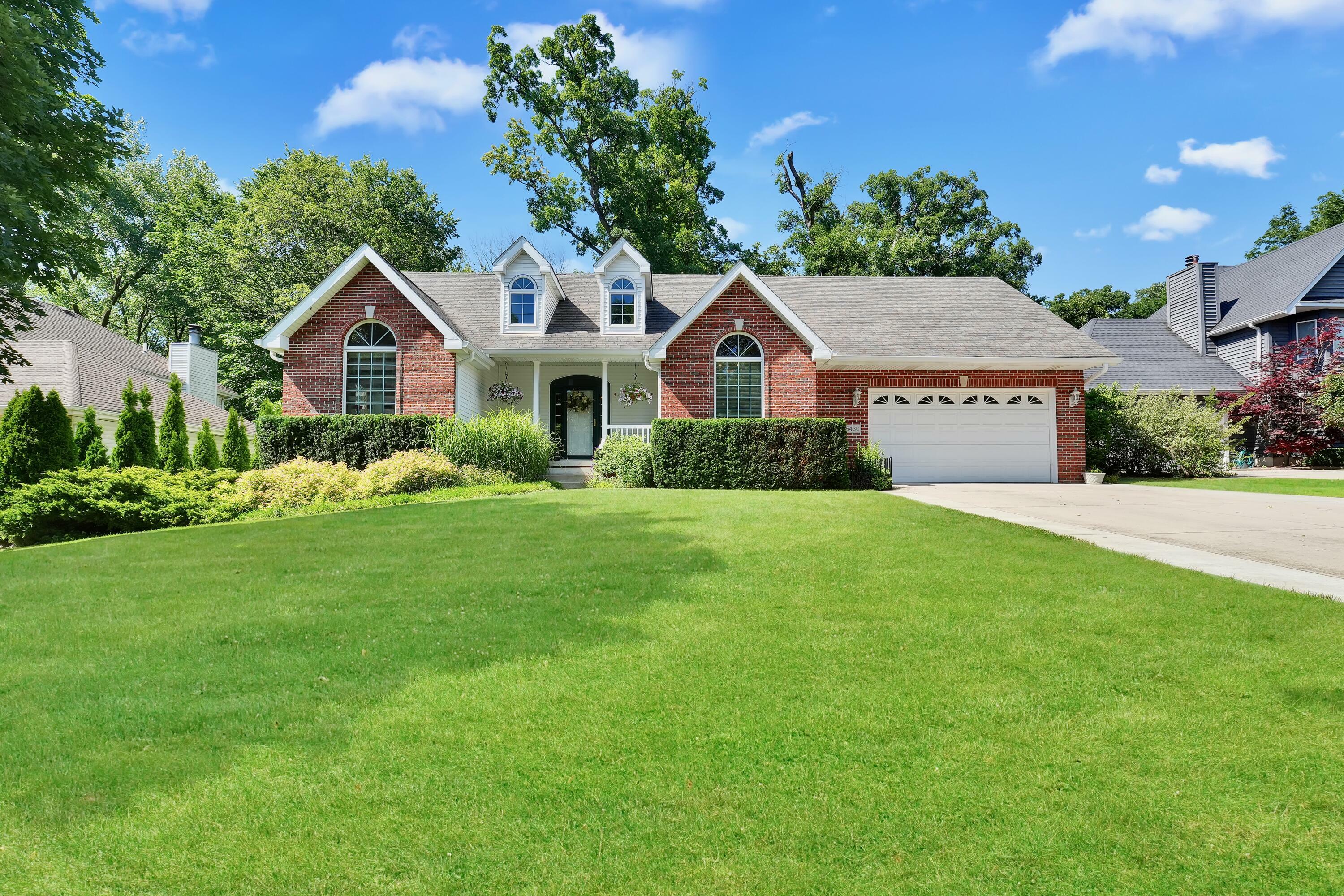 Property Photo: 5430 W 75th Avenue IN 46375