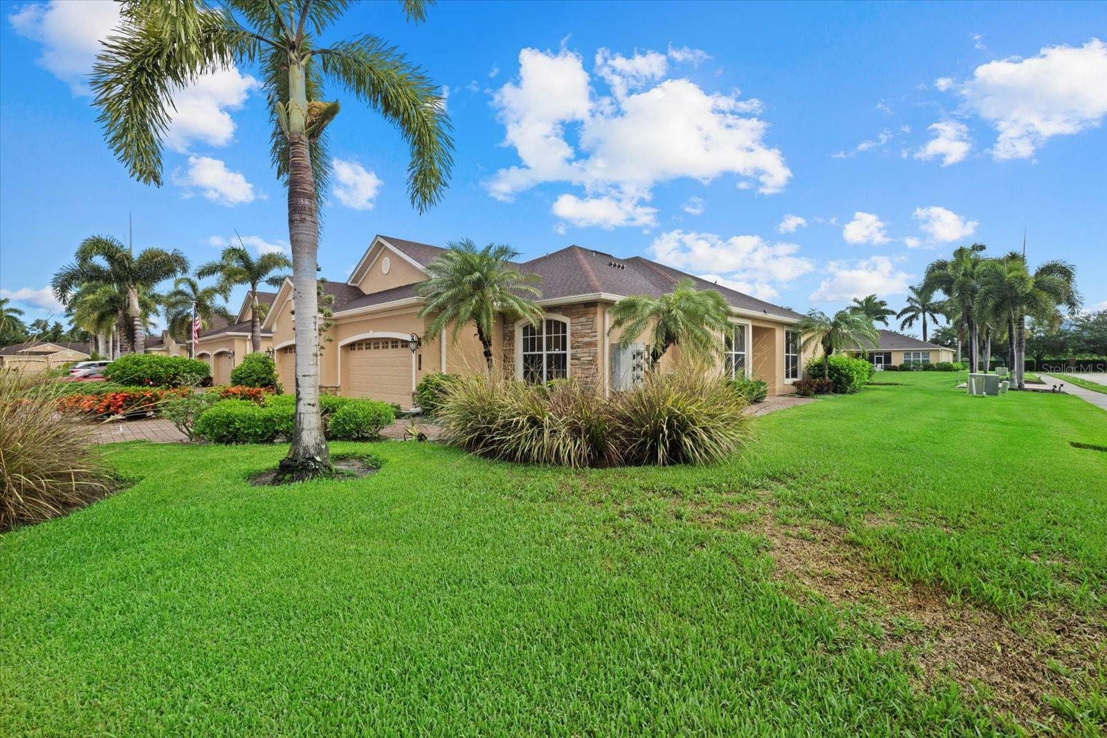 Property Photo:  4331 Turnberry Circle  FL 34288 