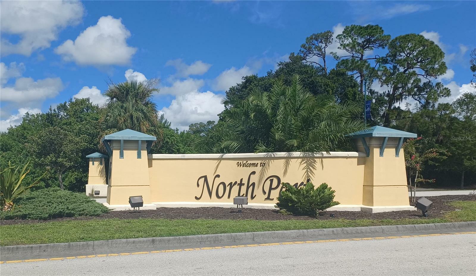 Property Photo:  Devonia Circle  FL 34288 