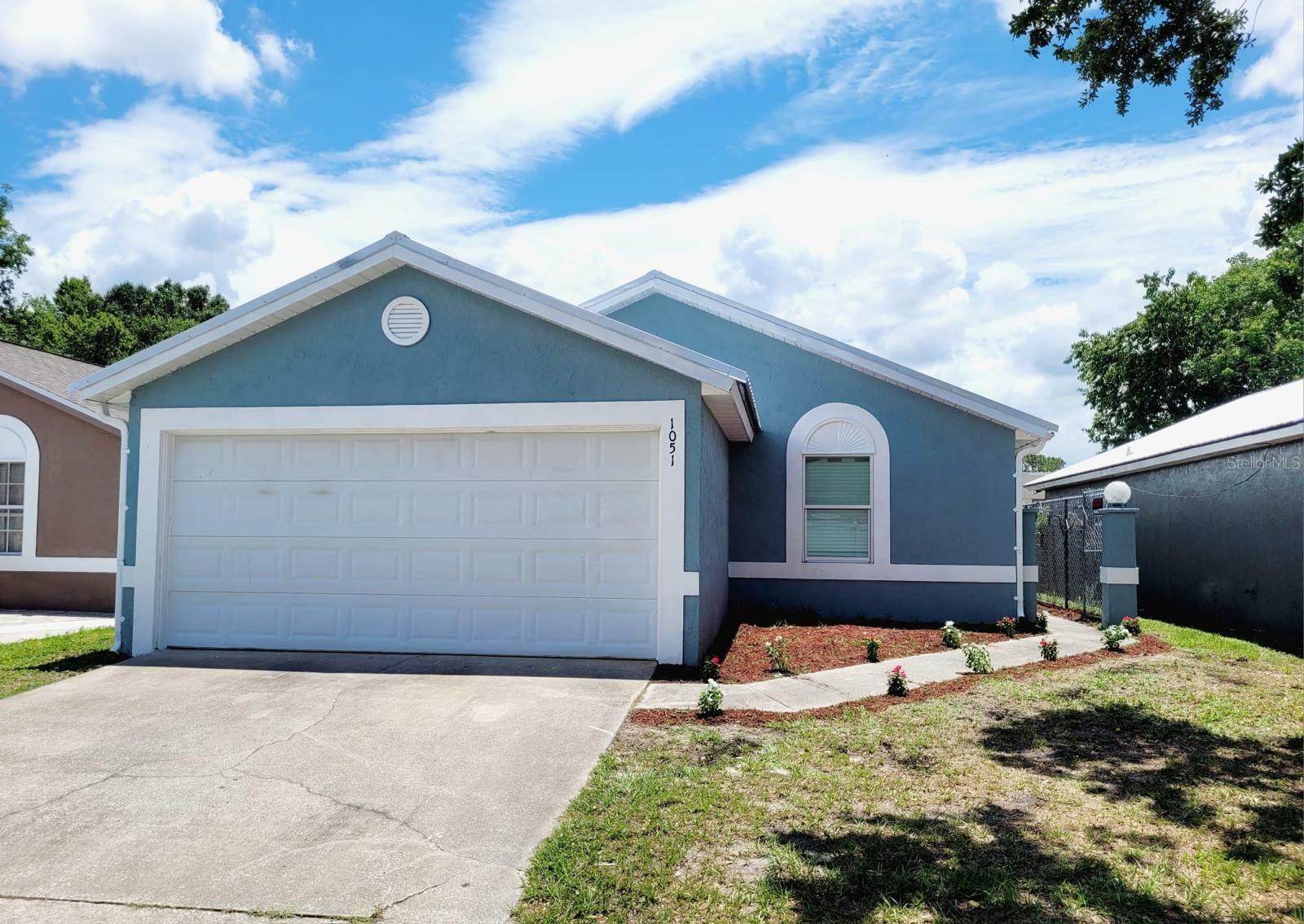 Property Photo:  1051 Inkberry Court  FL 32811 