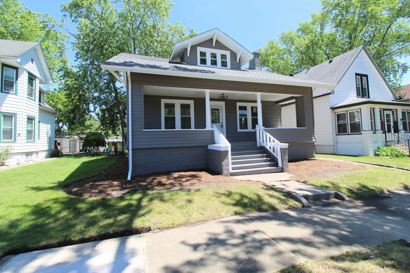 Property Photo:  556 S Evergreen Avenue  IL 60901 