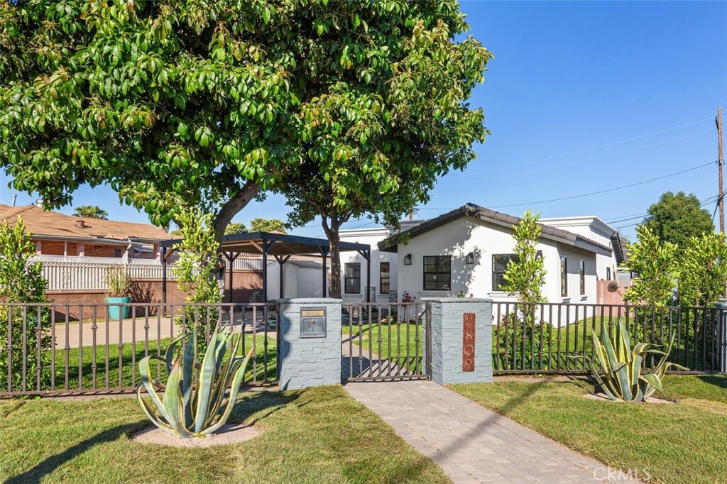 Property Photo:  8809 Gardendale Street  CA 90242 