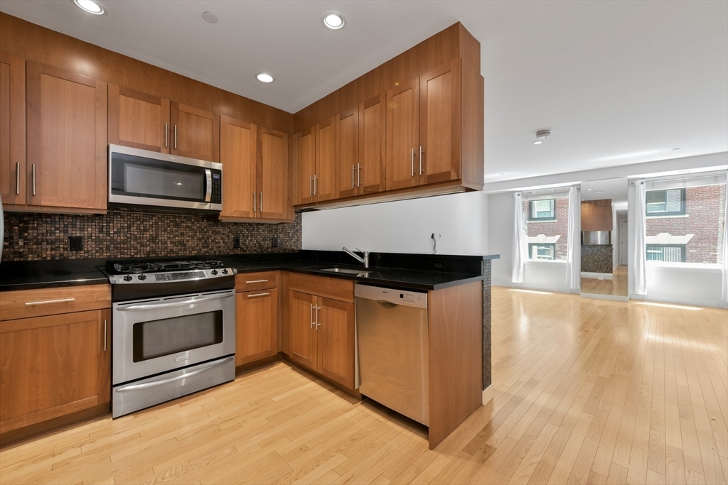 Property Photo:  80 Broad Street 603  MA 02110 