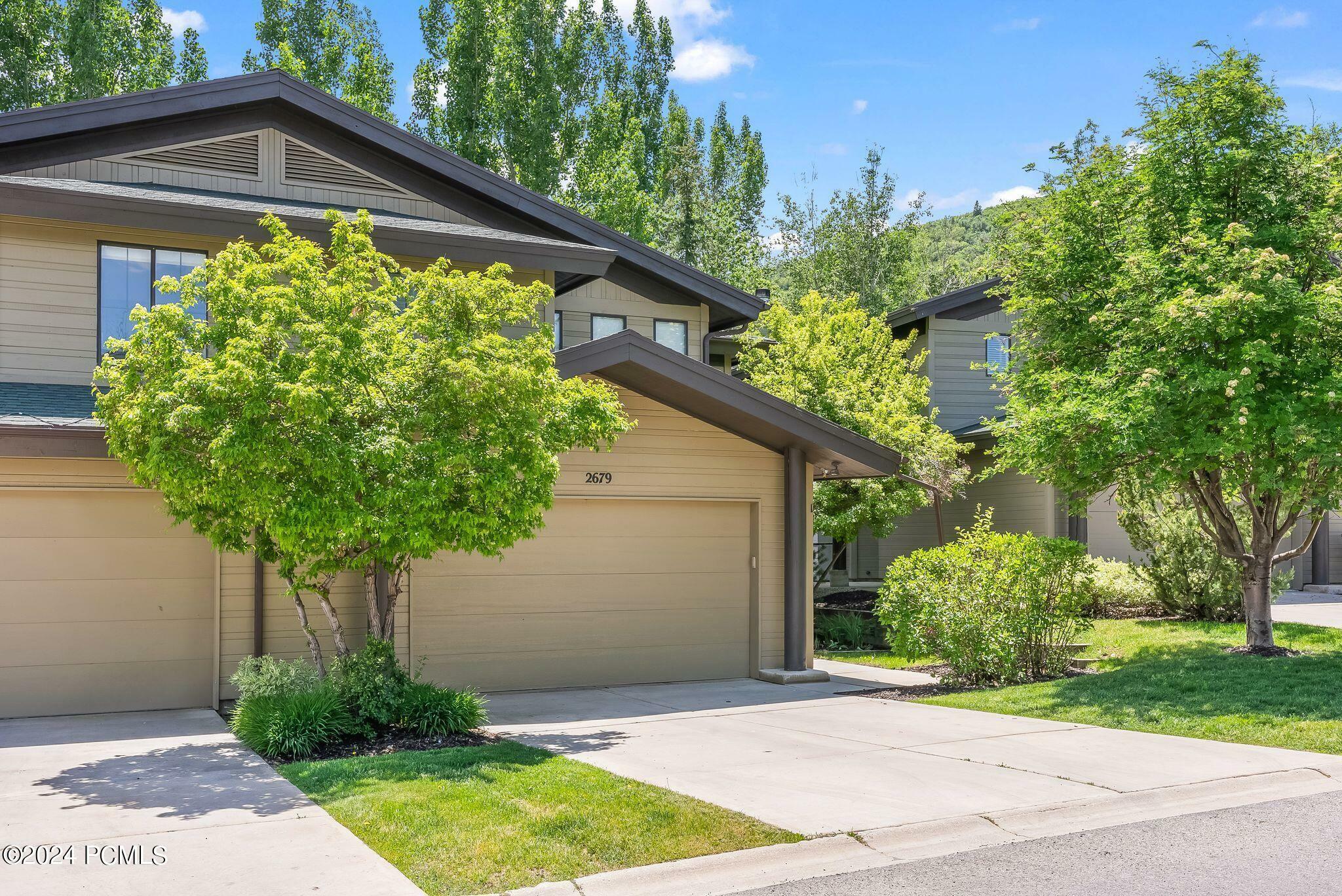 Property Photo: 2679 Cottage Loop UT 84098