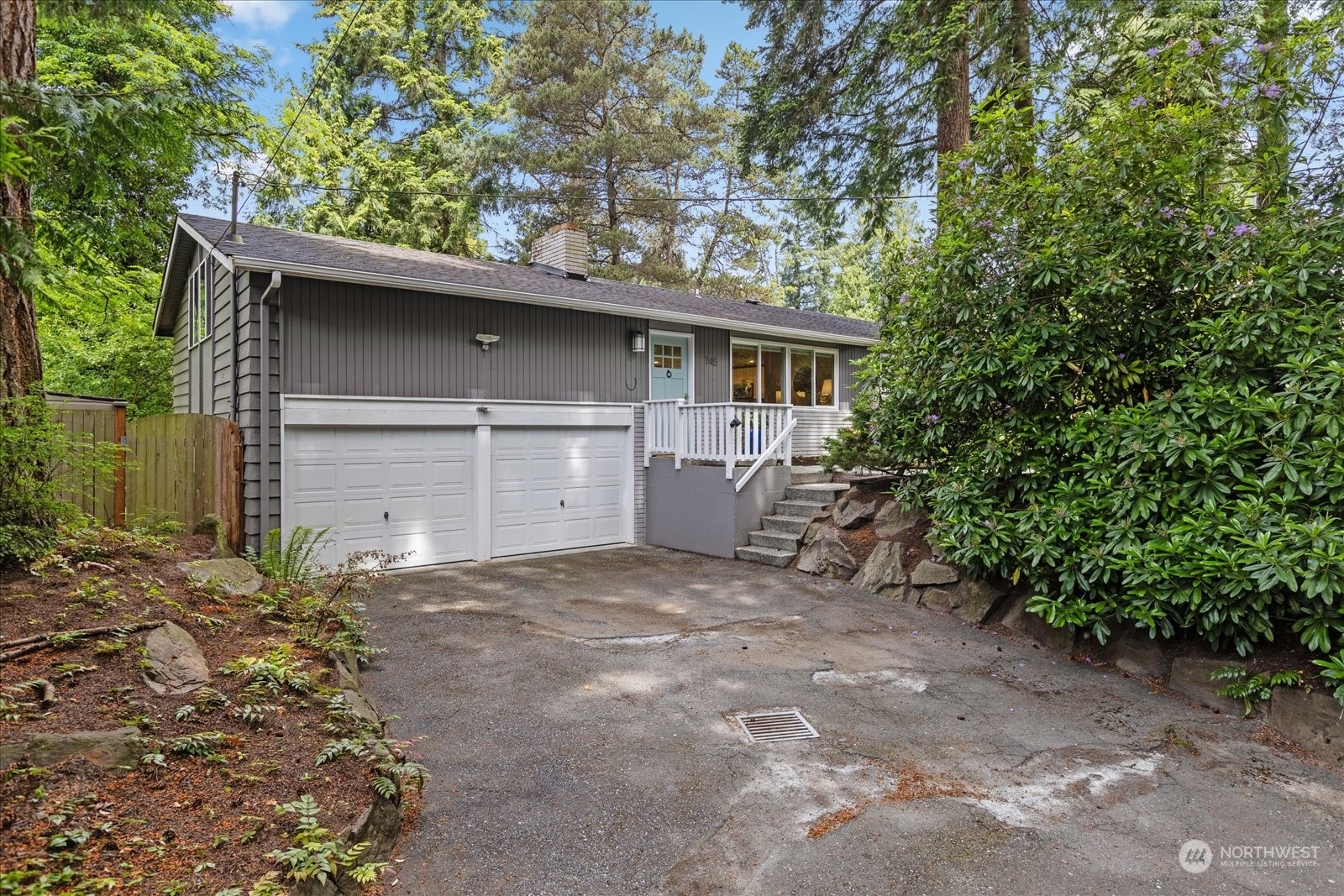 Property Photo:  745 15th Way SW  WA 98020 