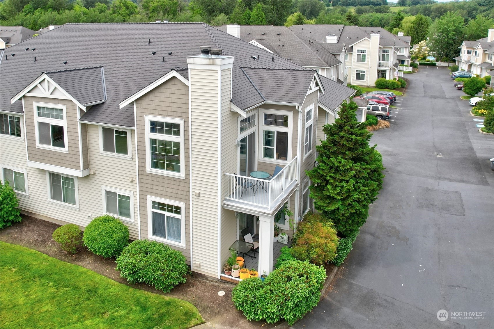 Property Photo: 23422 55 Avenue S 18-2 WA 98032
