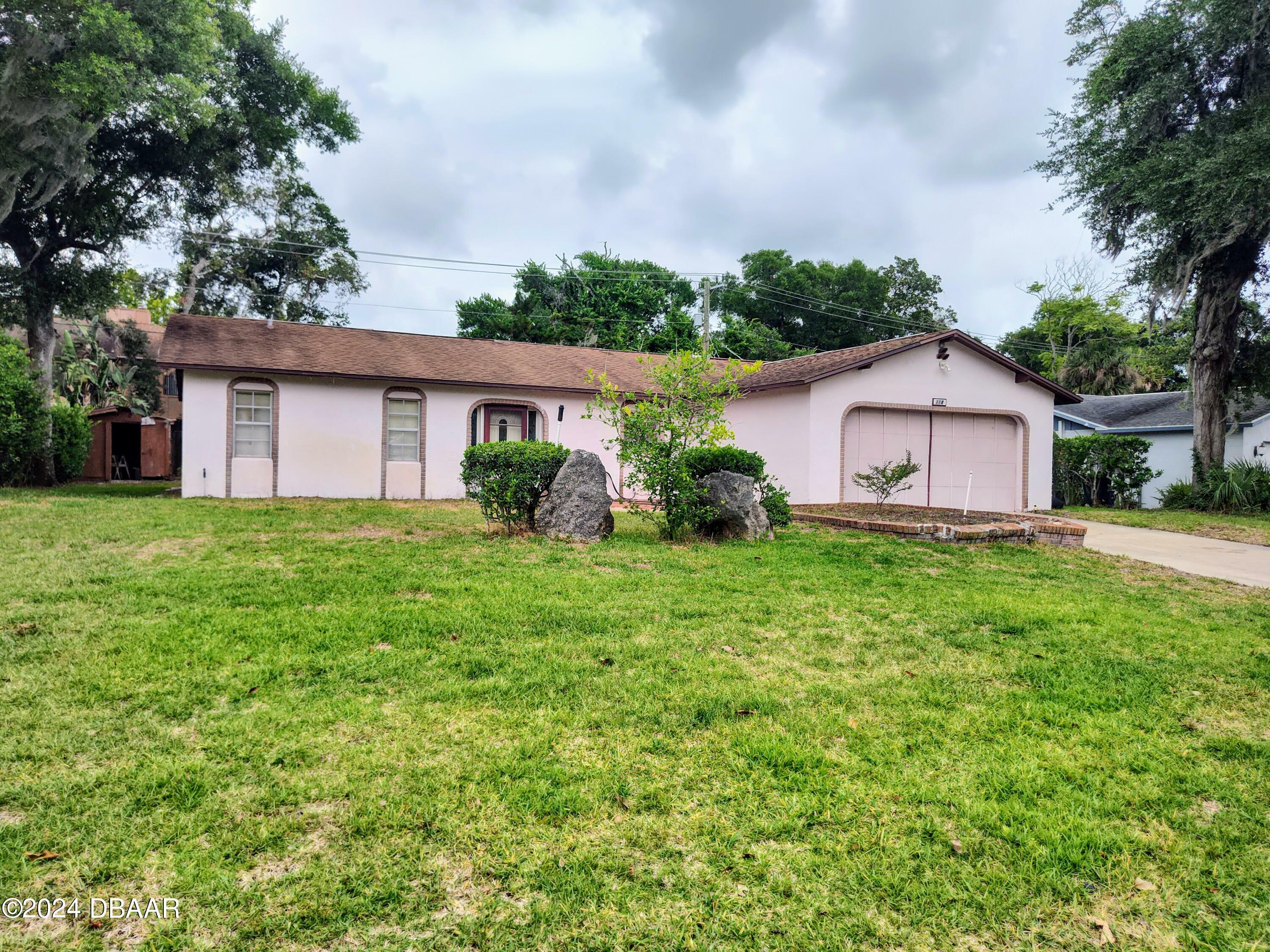 Property Photo:  118 Pinion Circle  FL 32174 