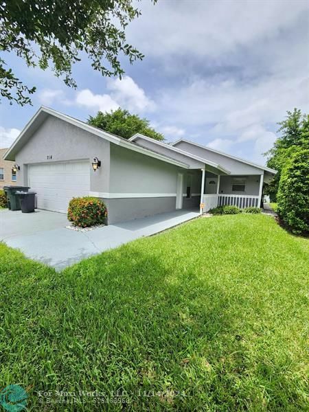 214 NW 13th Avenue  Delray Beach FL 33444 photo