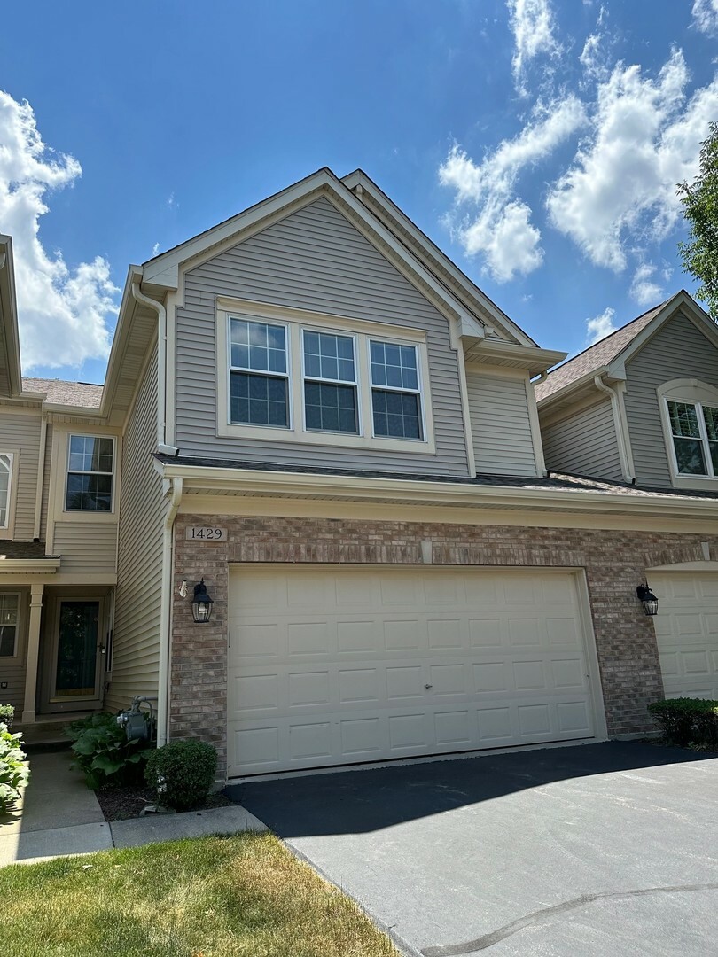 Property Photo:  1429 Wyndham Cove Lane  IL 60173 