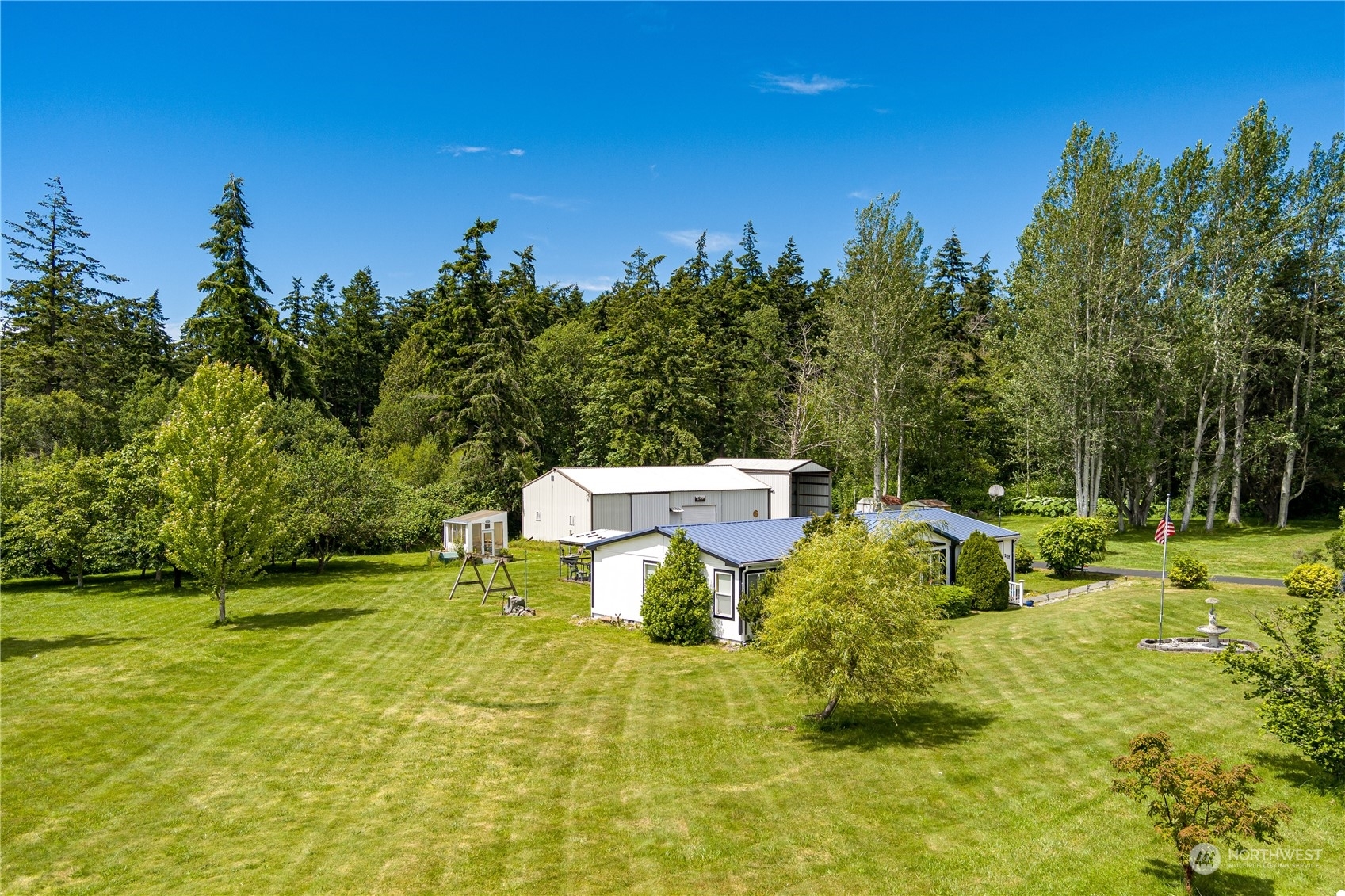 Property Photo:  2717 Crescent Acres Road  WA 98277 