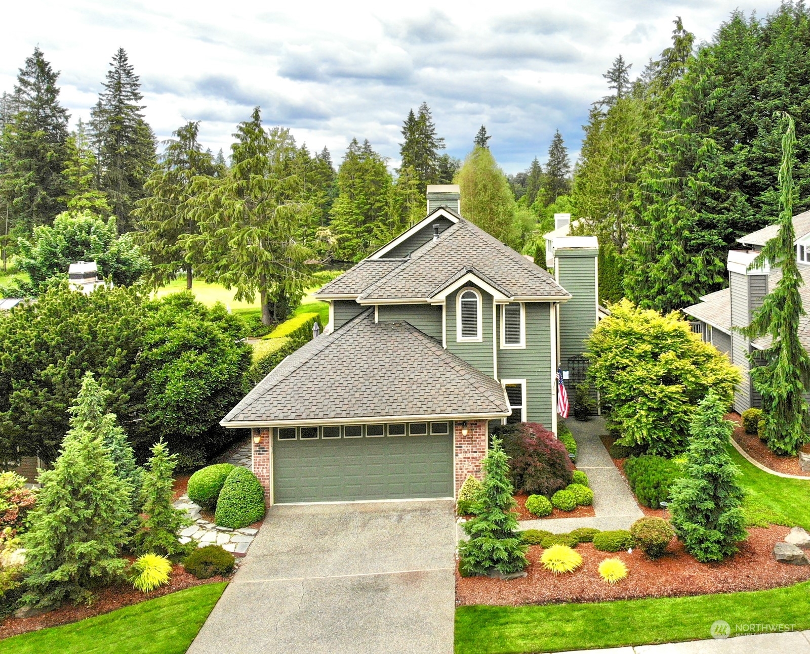 Property Photo:  25529 Lake Wilderness Country Club Drive SE  WA 98038 