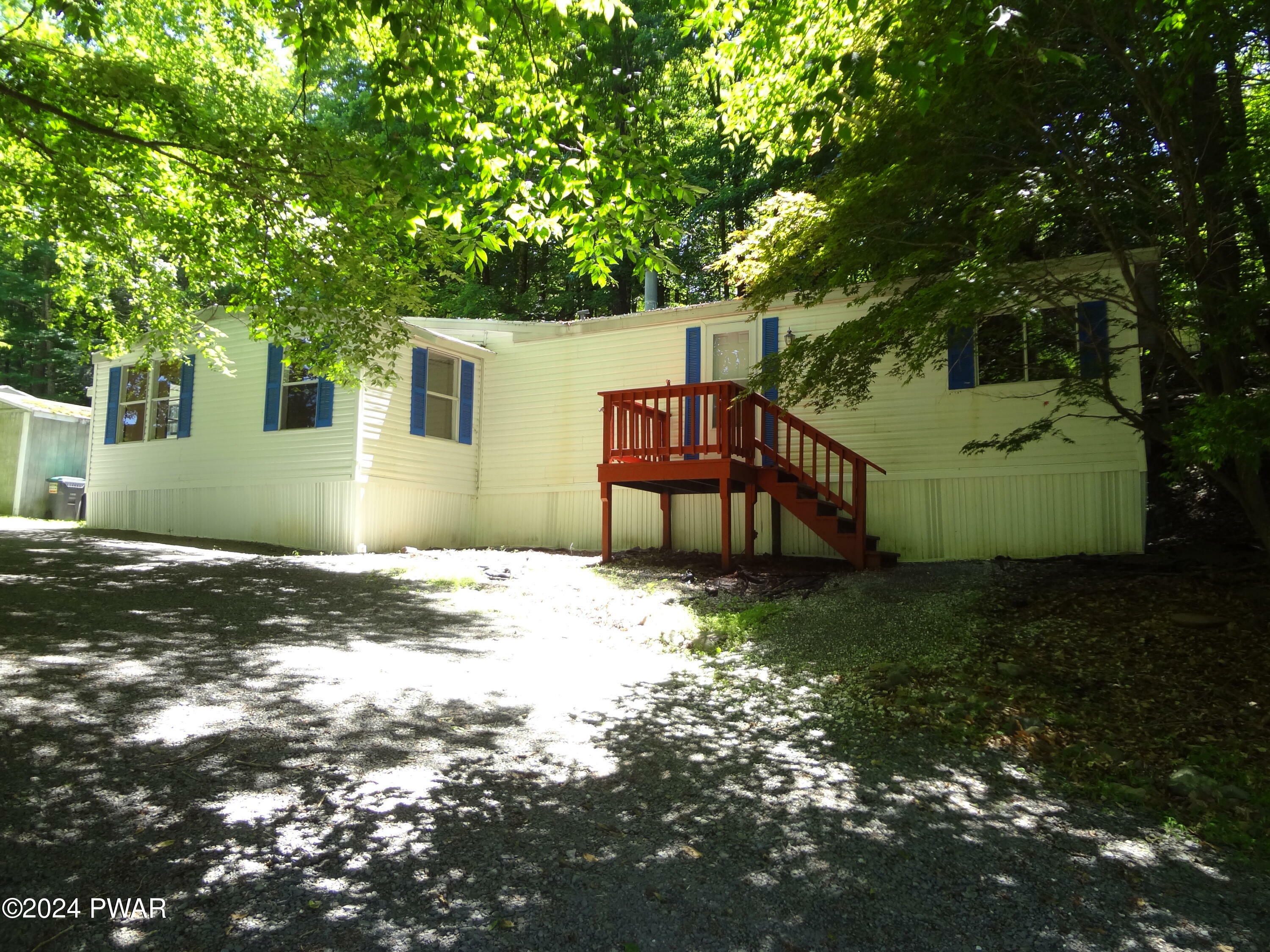 Property Photo:  117 Marina Way  PA 18426 