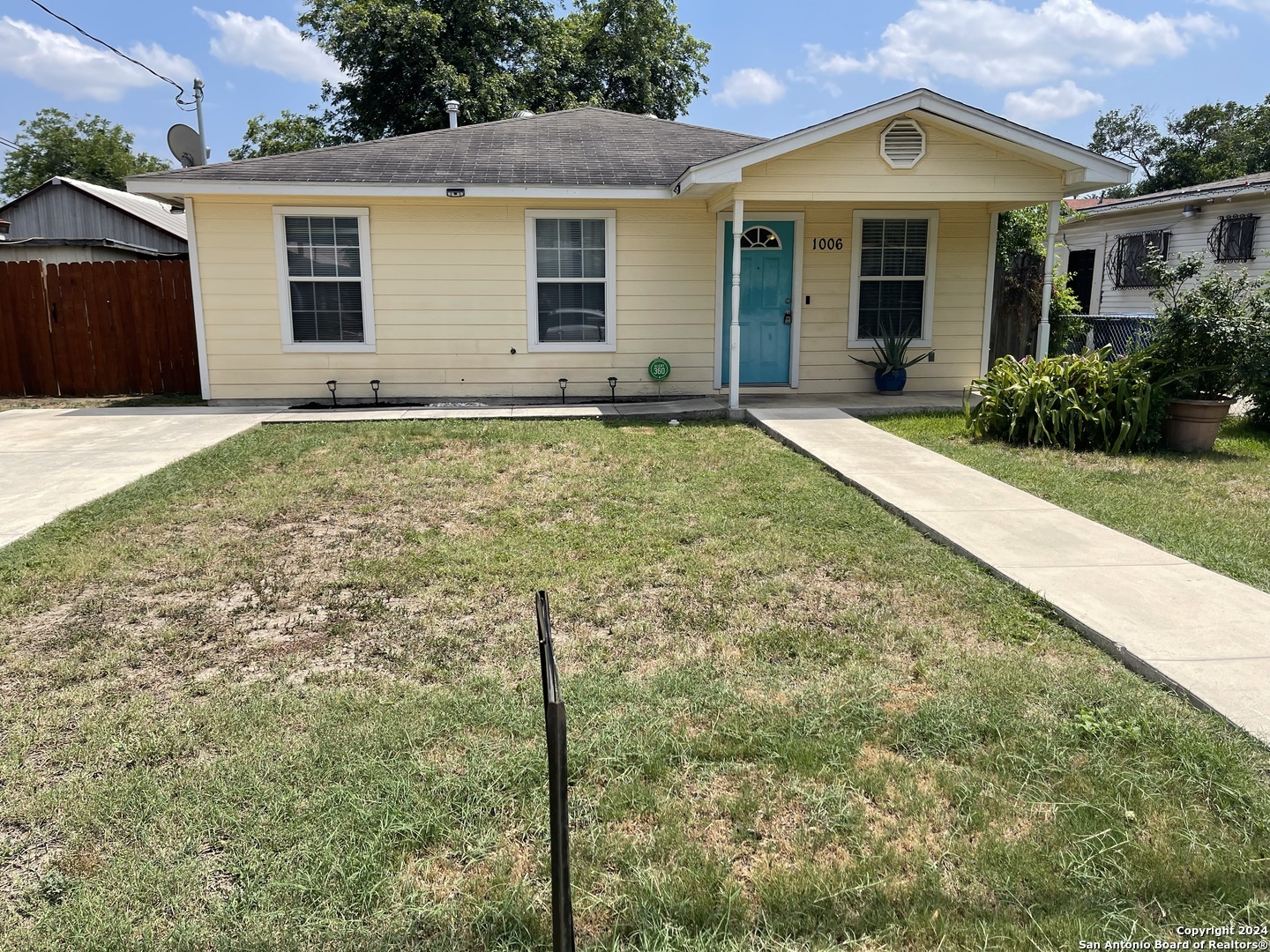 Property Photo: 1006 Crystal TX 78211
