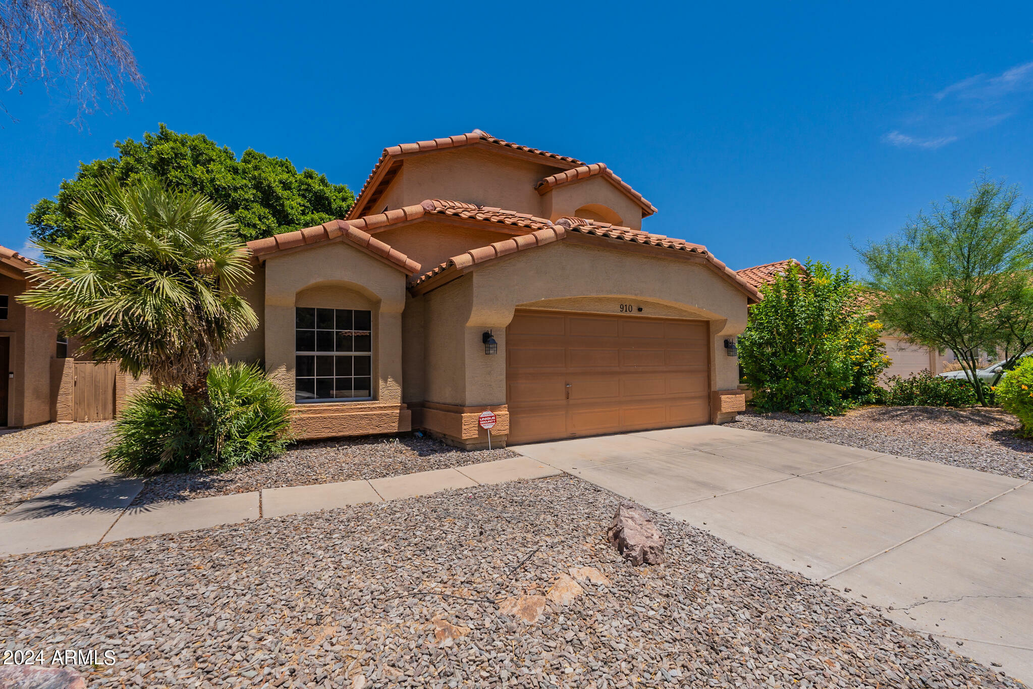 910 W Sun Coast Drive  Gilbert AZ 85233 photo