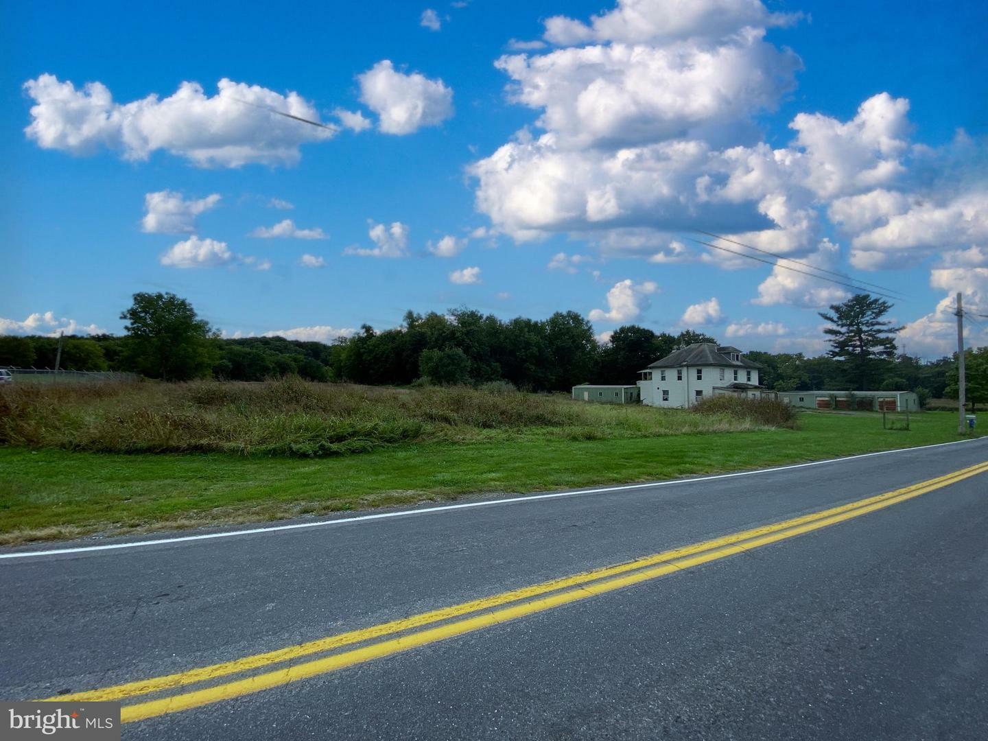 Property Photo:  1040 Cider Press Road  PA 17202 