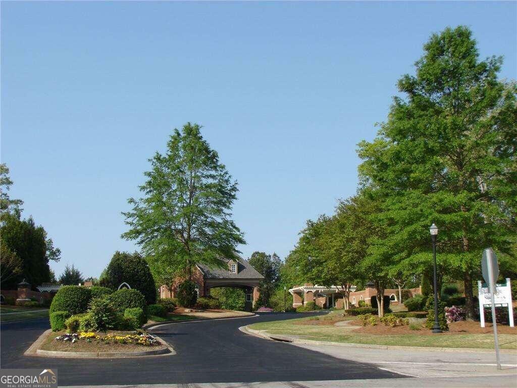 Property Photo:  610 Grimsby Court  GA 30024 