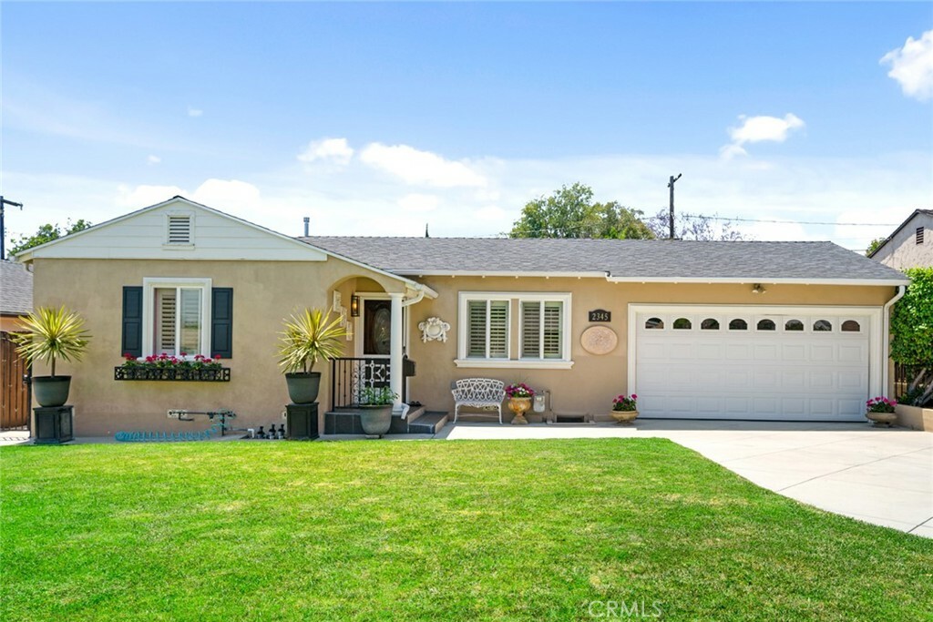 Property Photo:  2345 N Sparks Street  CA 91504 