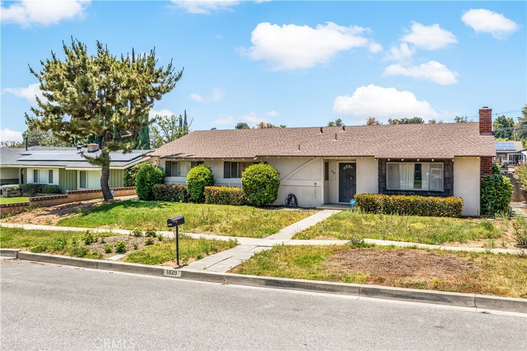 Property Photo:  1829 N 2nd Avenue  CA 91784 