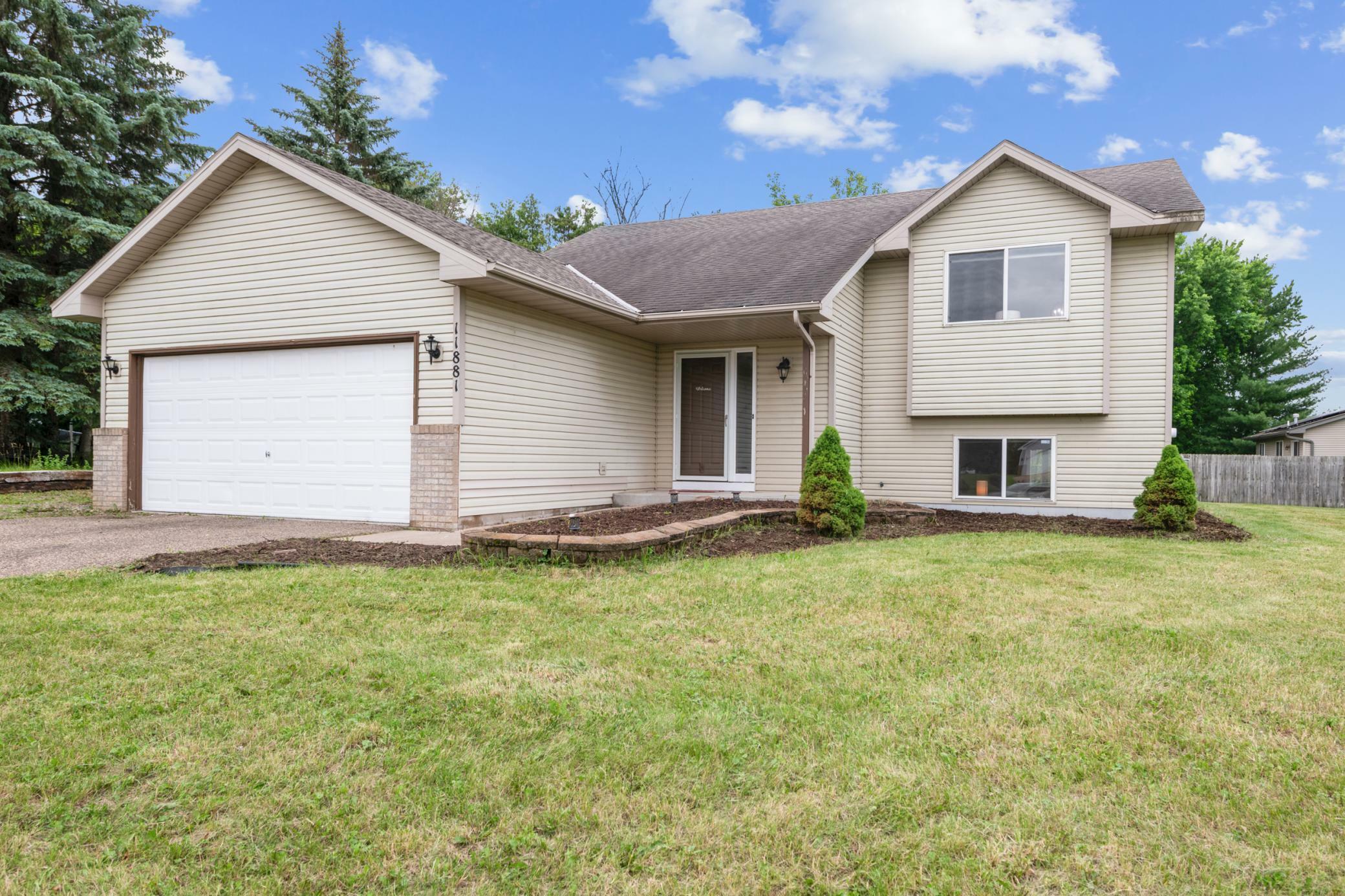 11881 Marigold Circle  Lindstrom MN 55045 photo