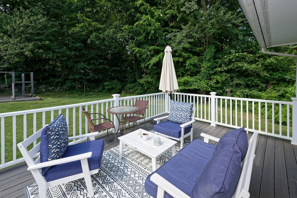 Property Photo:  109 Cedar Hill Rd  MA 01532 