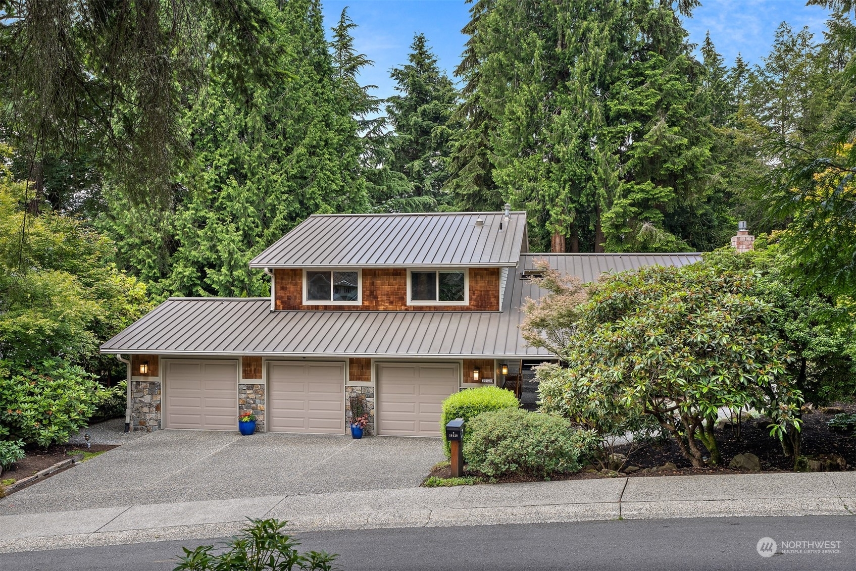 Property Photo:  16420 SE 22nd Street  WA 98008 