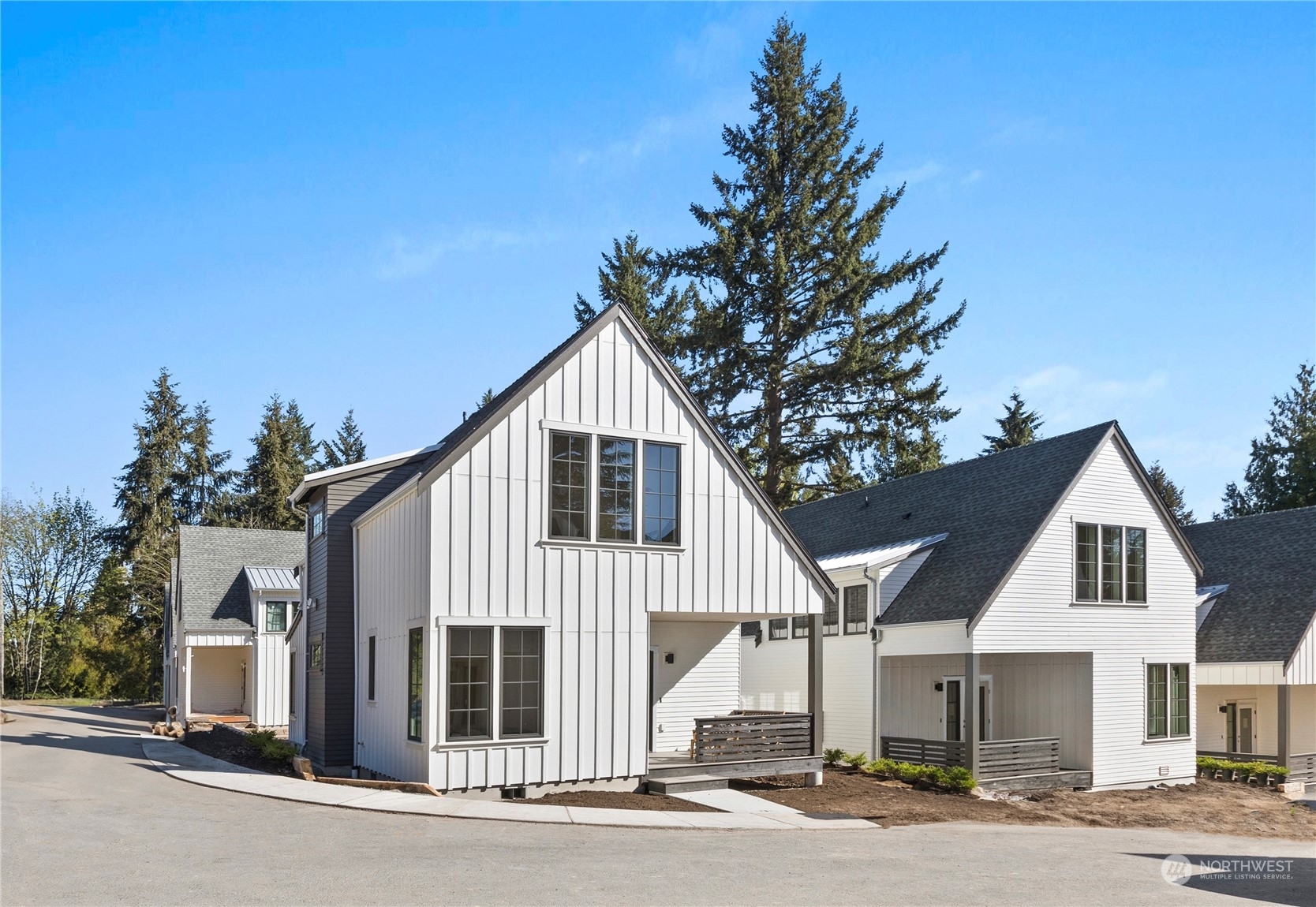 2220 NE 125th Street  Seattle WA 98125 photo