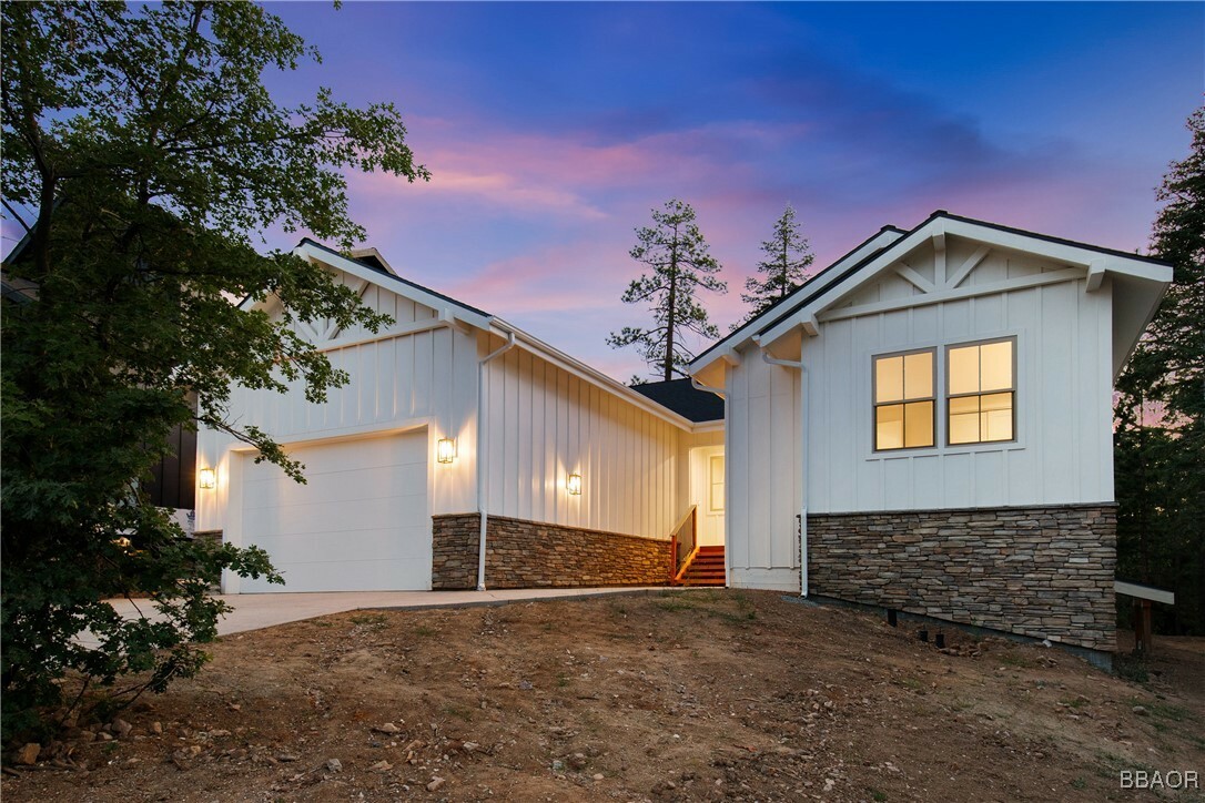 Property Photo: 870 Pine Meadow Court CA 92315