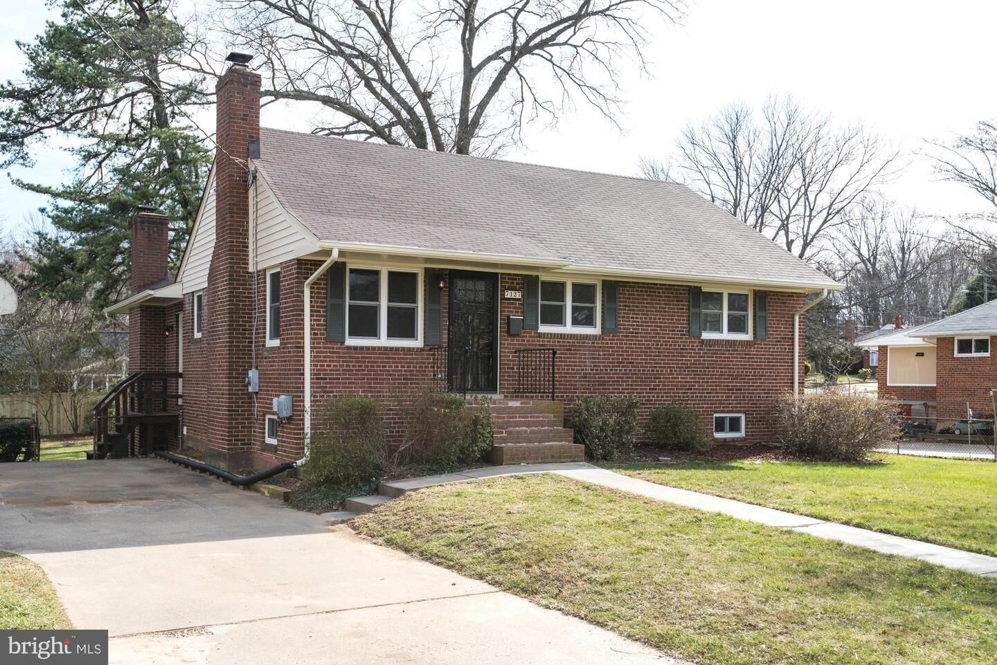Property Photo:  7127 Wayne Drive  VA 22003 