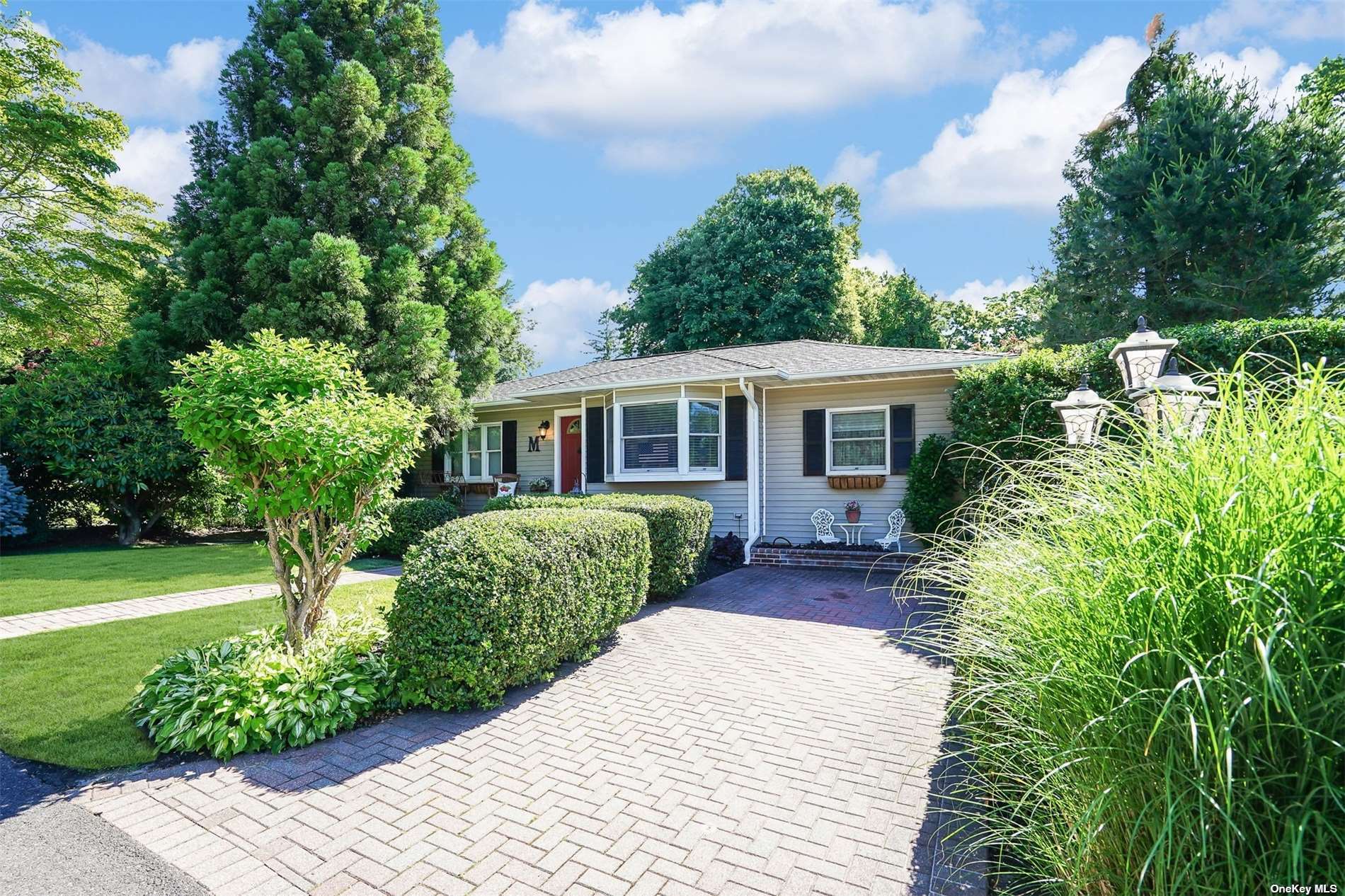 Property Photo:  13 Gardenia Road  NY 11778 