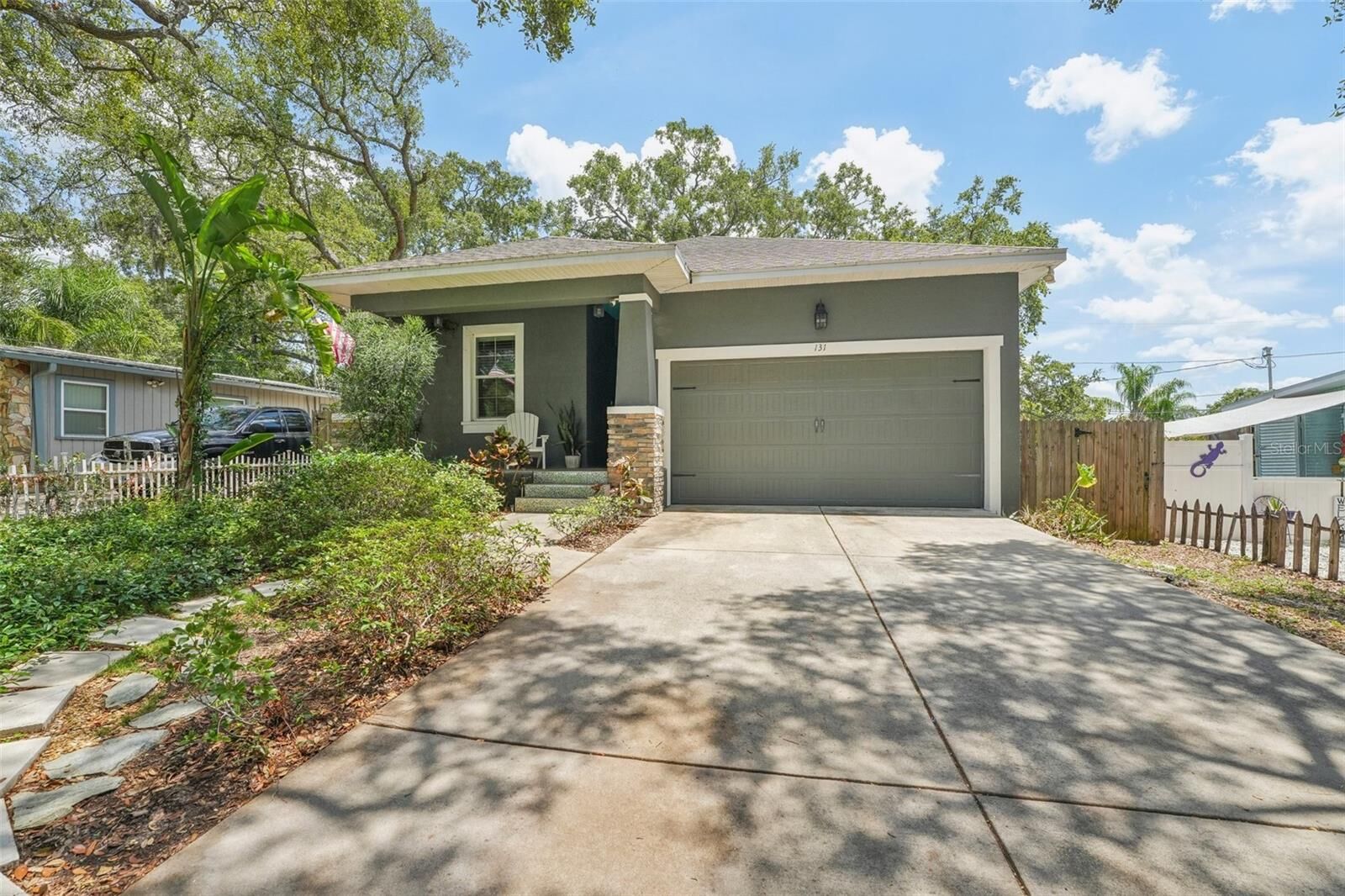 Property Photo:  131 Pennsylvania Avenue  FL 34683 