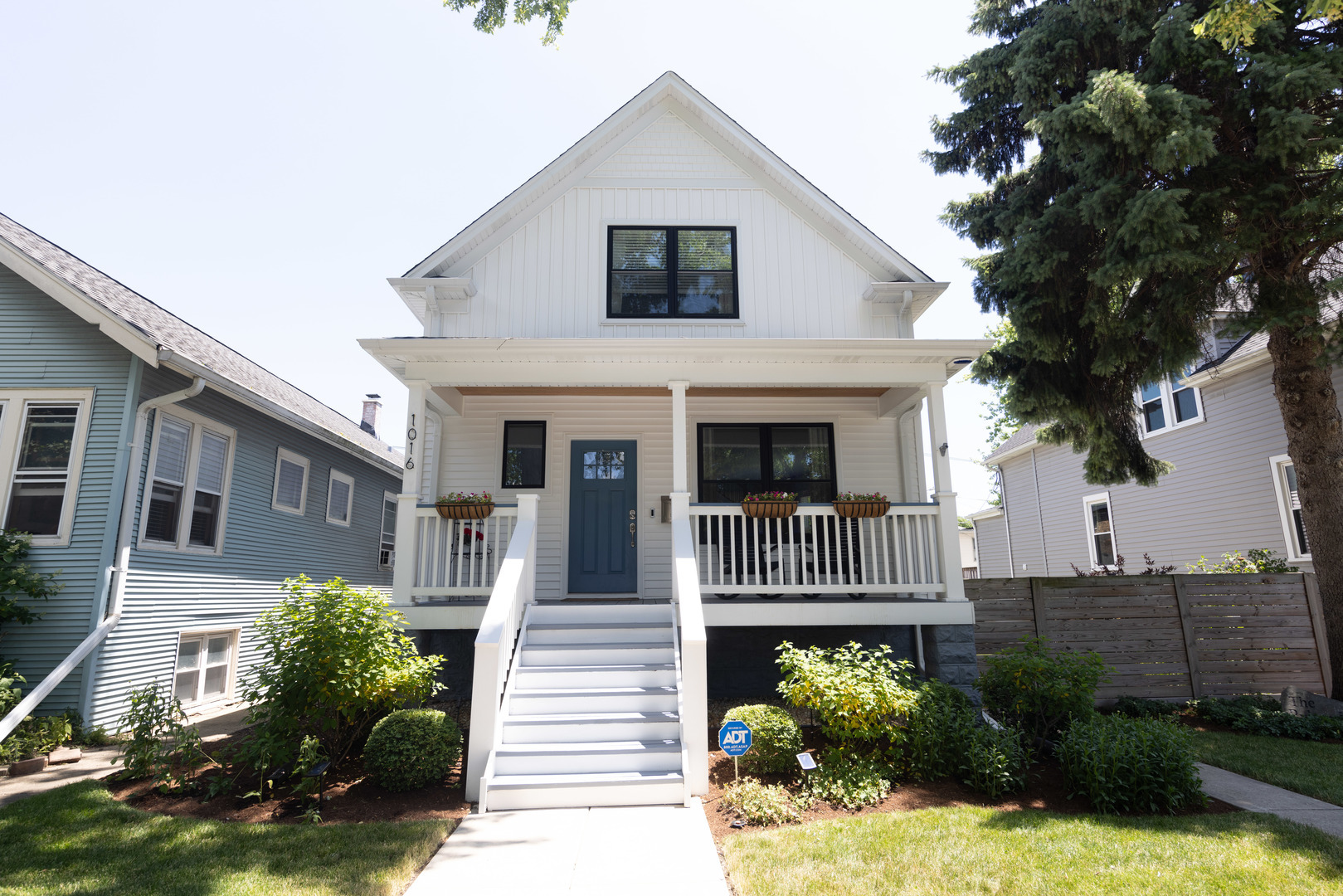 Property Photo:  1016 Elgin Avenue  IL 60130 