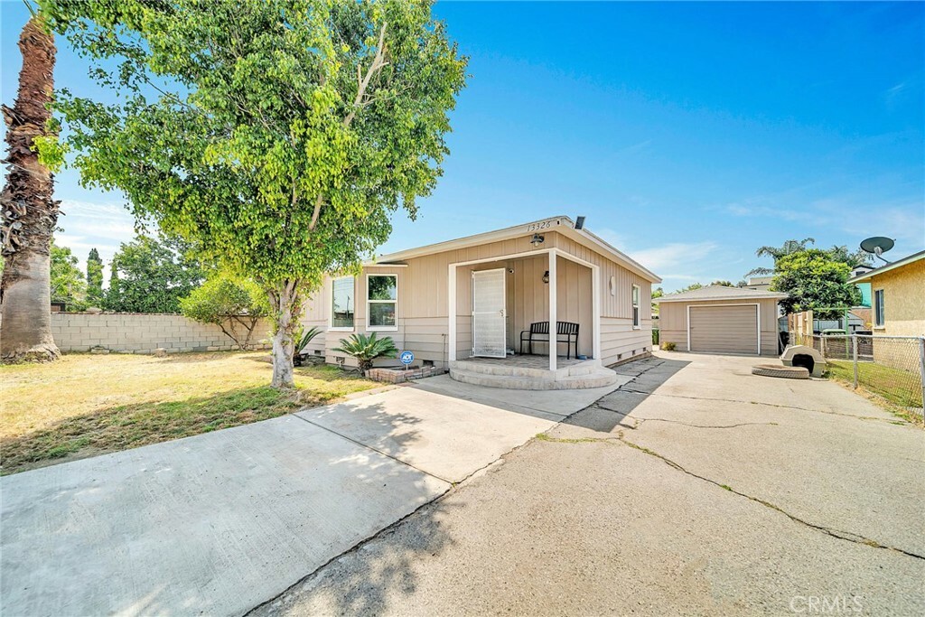 Property Photo:  13326 Goleta Street  CA 91331 