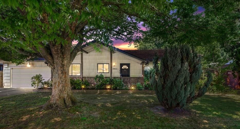 Property Photo:  4943 Heatherdale Lane  CA 95608 