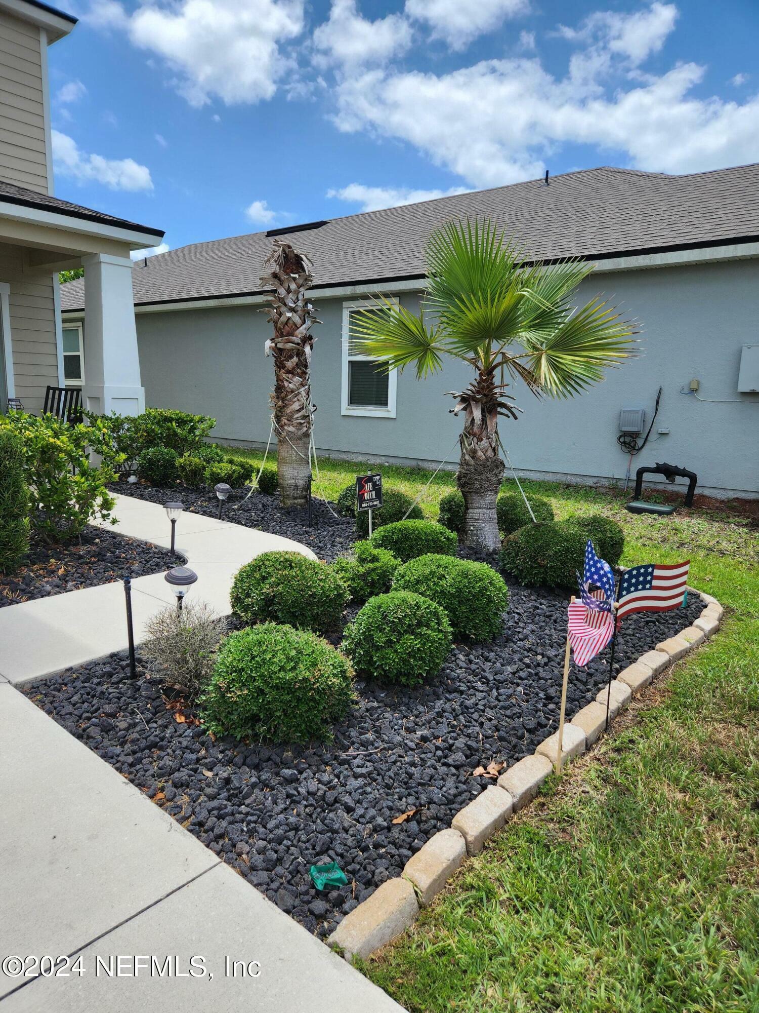 Property Photo:  8139 Dancing Fox Street  FL 32222 