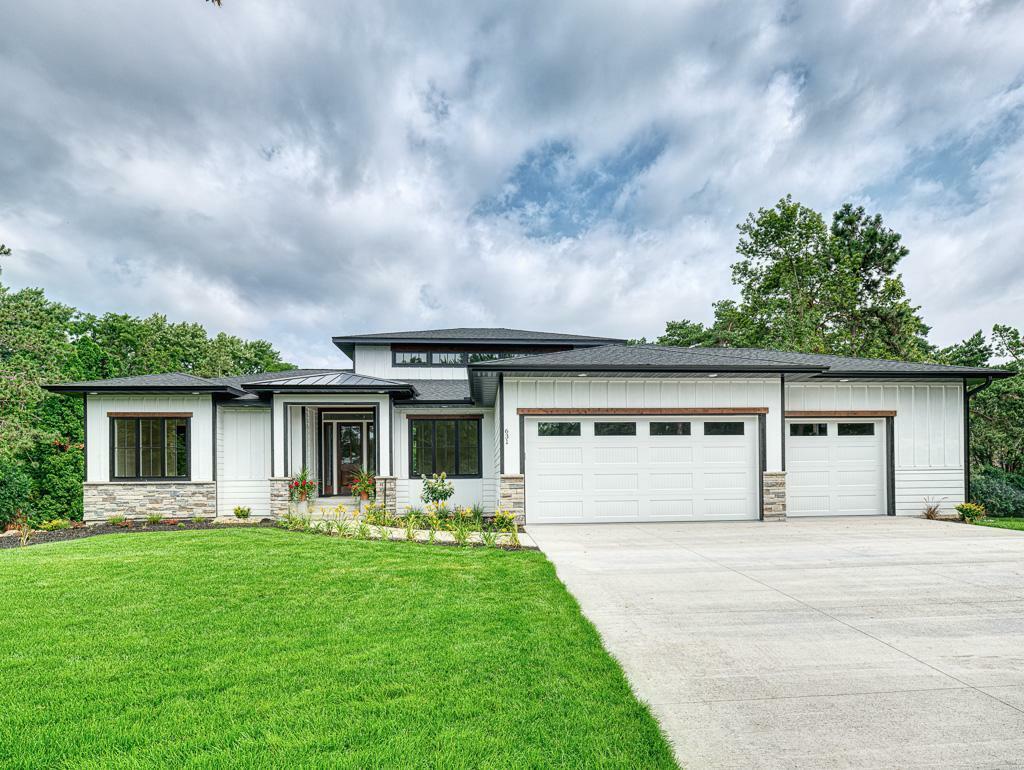 631 Callahan Place  Mendota Heights MN 55118 photo
