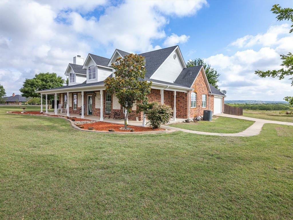 Property Photo:  713 Marion Road  TX 76084 