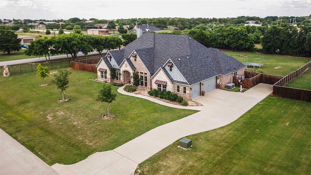 Property Photo:  1760 Rustic Ridge  TX 76065 