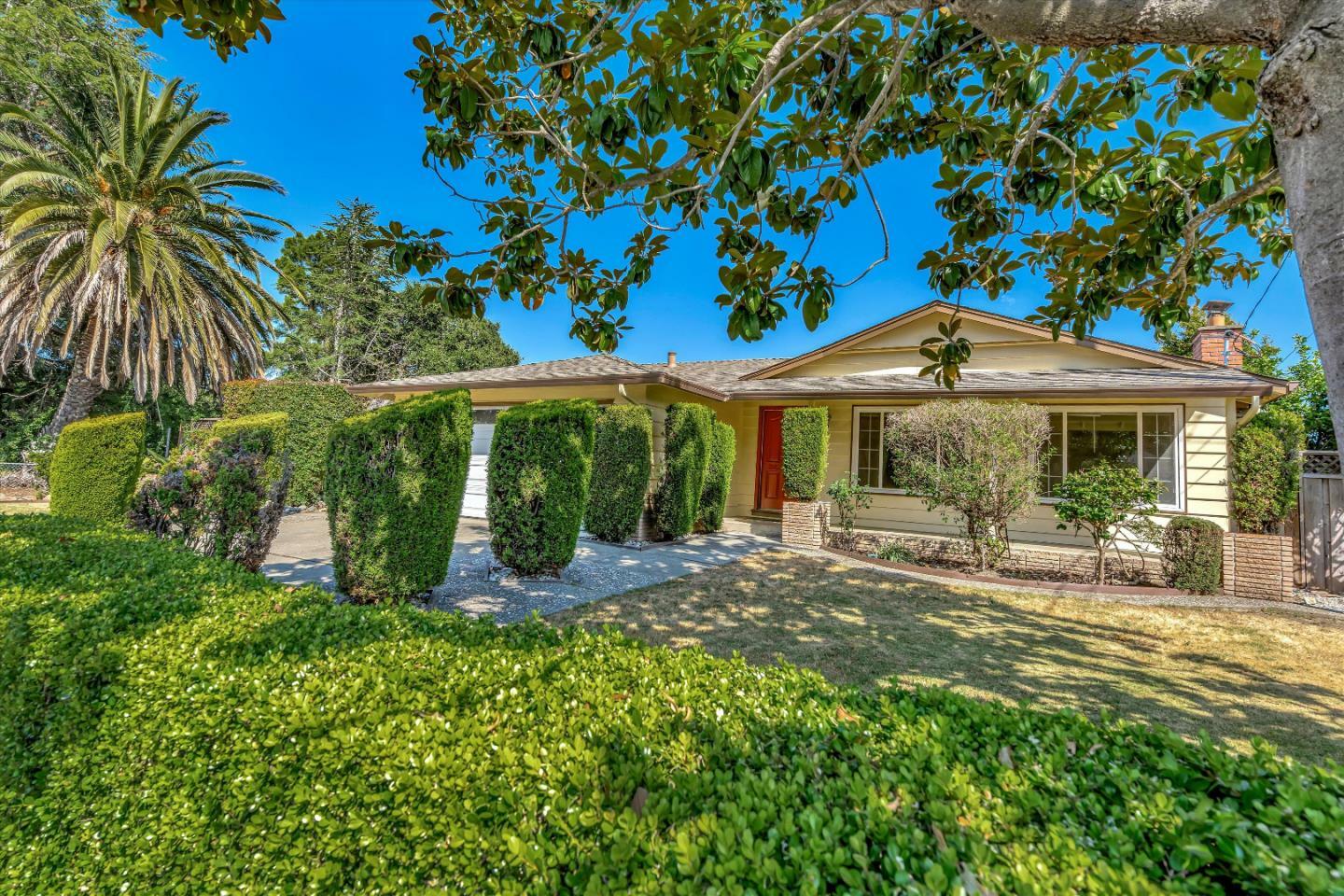 Property Photo:  3741 Farm Hill Boulevard  CA 94061 