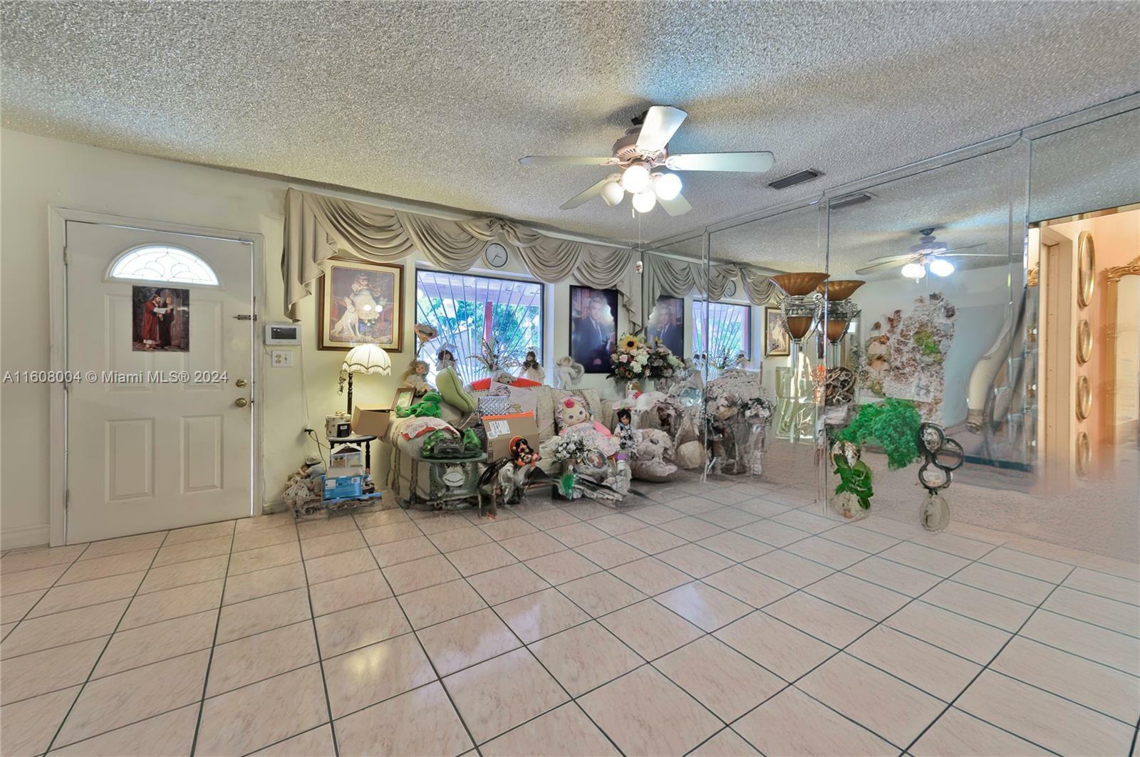 Property Photo:  82 E 16th St  FL 33010 