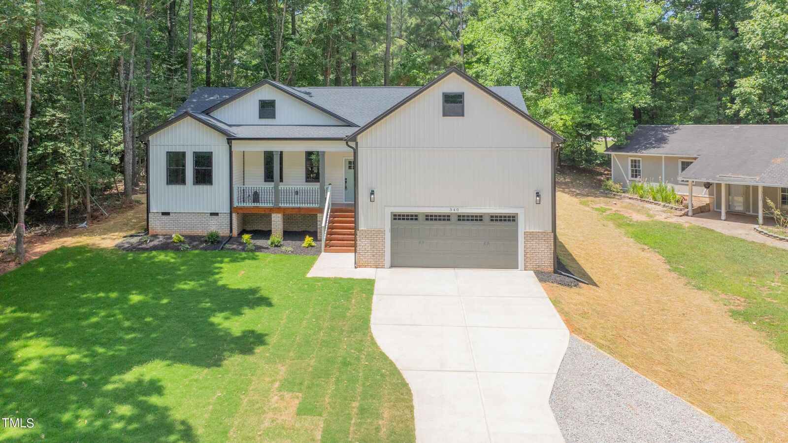 Property Photo: 340 Shawnee Drive NC 27549
