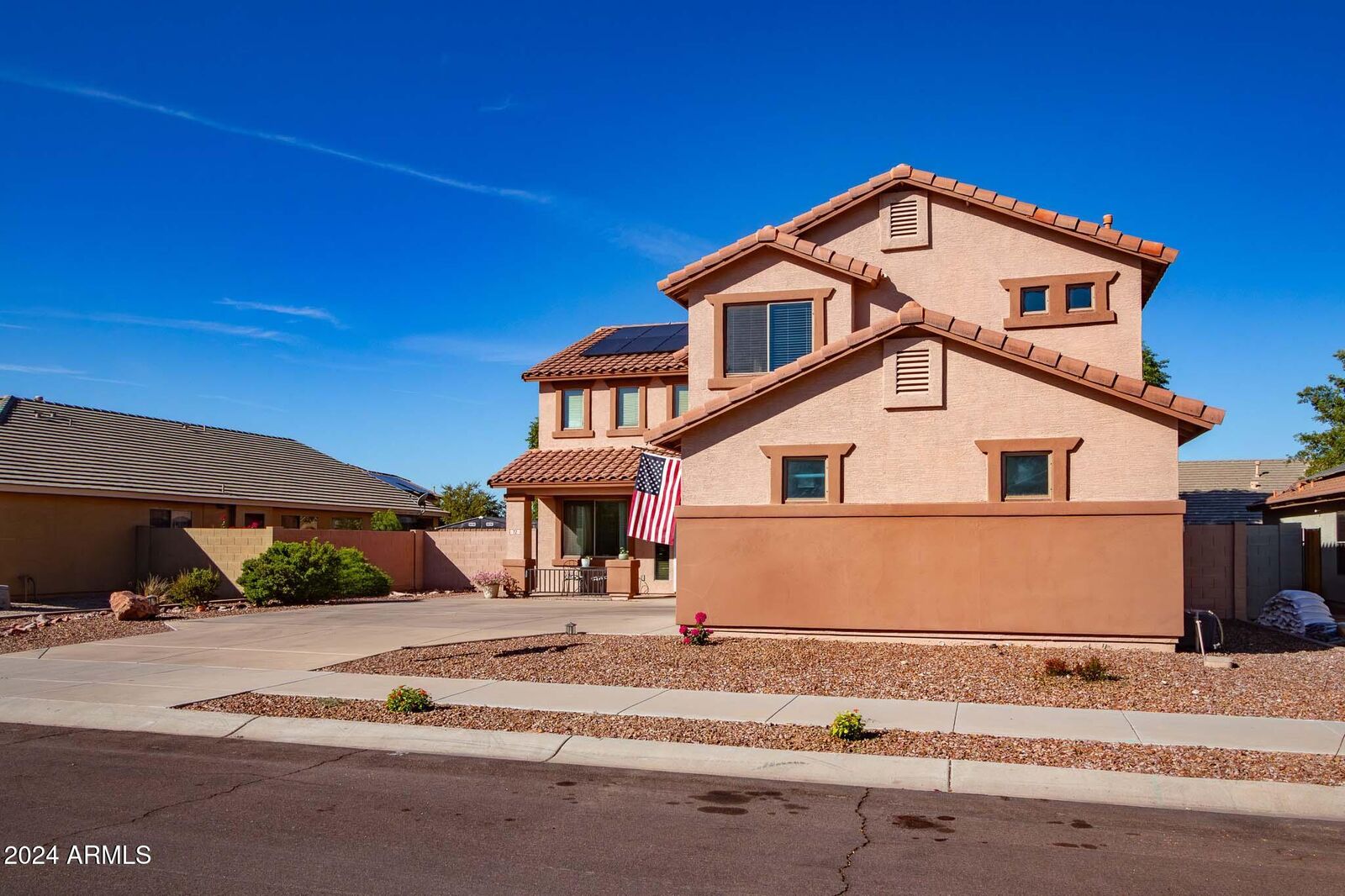 Property Photo: 72 N 163rd Drive AZ 85338