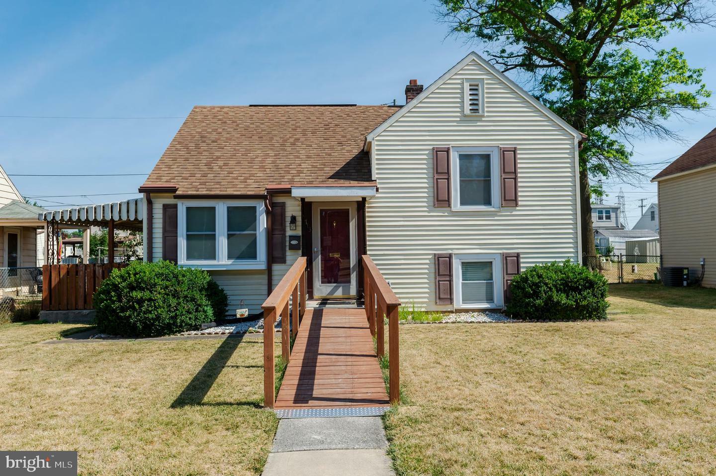 Property Photo:  713 Parkway Boulevard  PA 17404 