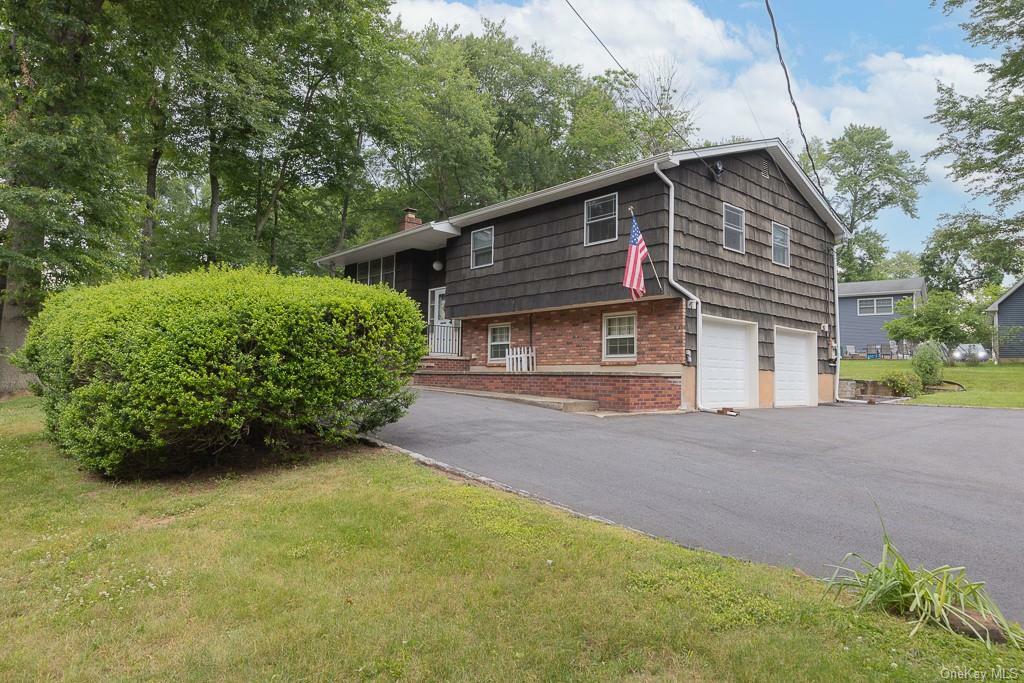 Property Photo:  199 Kings Highway  NY 10920 